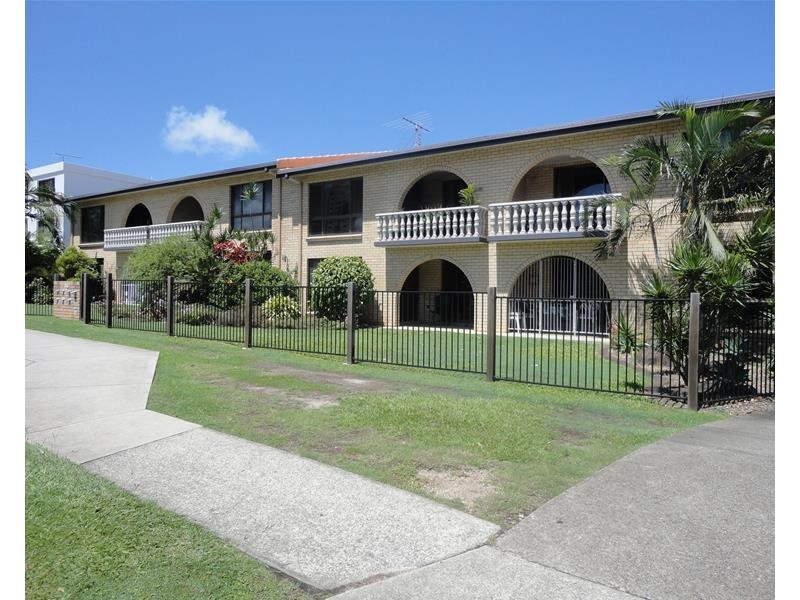 6/33-35 Goonawarra Dr, Mooloolaba QLD 4557