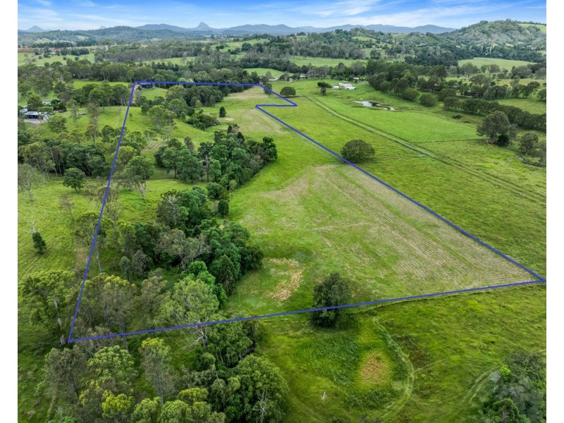 68 Hutchins Road, Amamoor QLD 4570