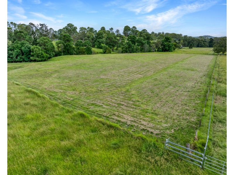 68 Hutchins Road, Amamoor QLD 4570