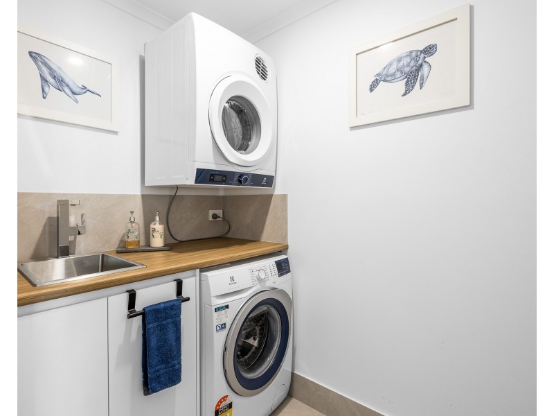 8/97-99 Bradman Avenue, Maroochydore QLD 4558