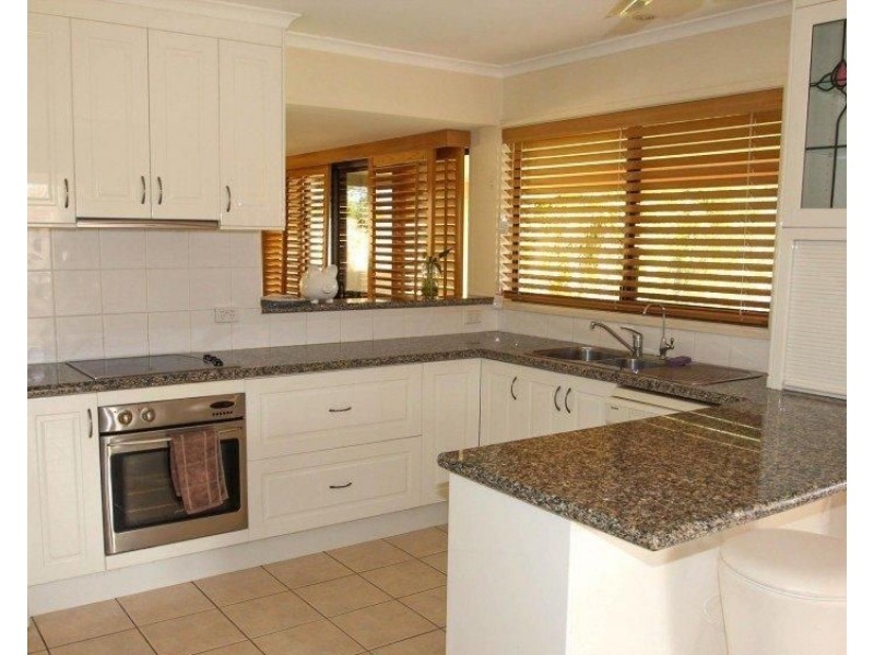 27 Glenlea Drive, Maroochydore QLD 4558