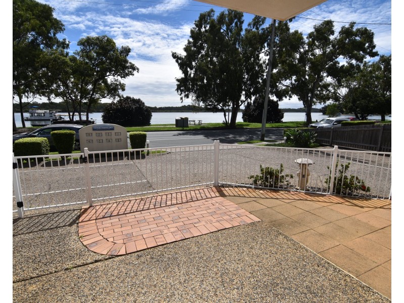 1/109 Bradman Avenue, Maroochydore QLD 4558