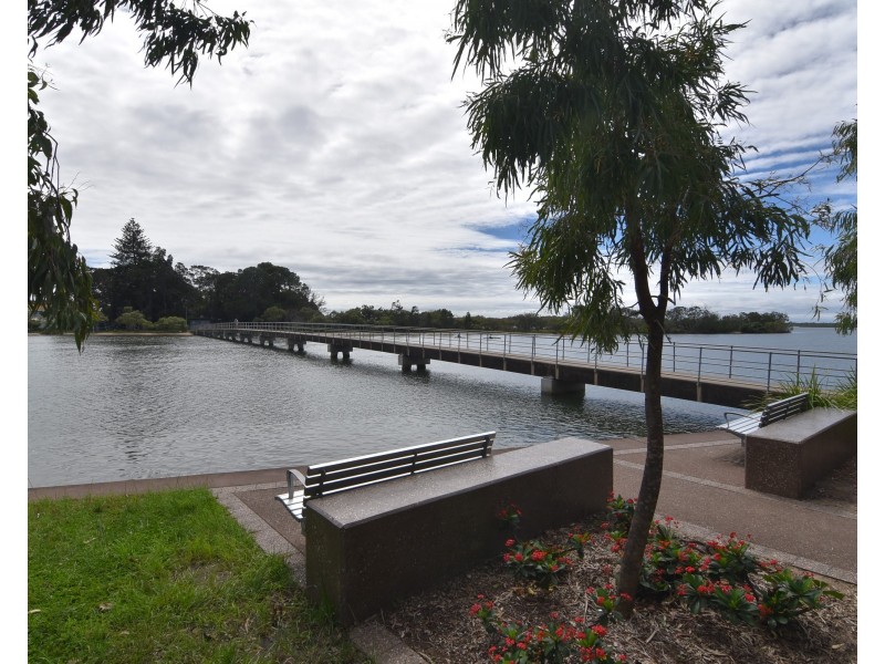 1/109 Bradman Avenue, Maroochydore QLD 4558