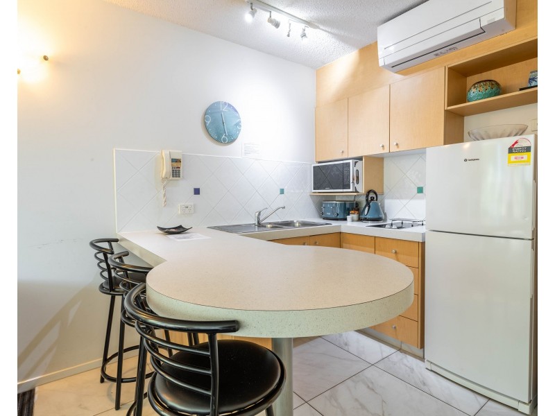 9/136 Alexandra Parade, Alexandra Headland QLD 4572