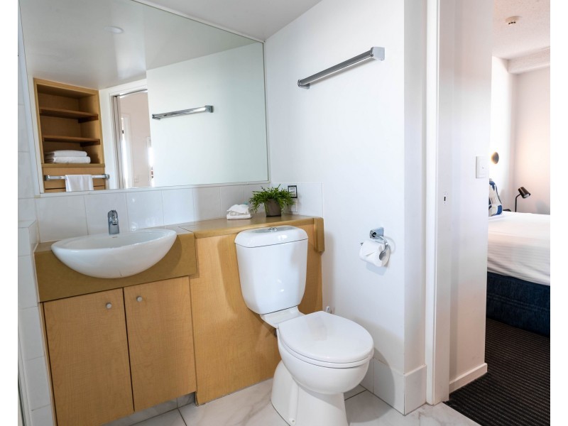 9/136 Alexandra Parade, Alexandra Headland QLD 4572