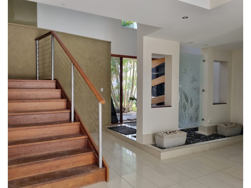 4 Aldinga Place, Mooloolaba QLD 4557