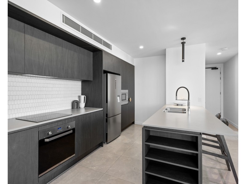 2709/100 Duporth Avenue, Maroochydore QLD 4558