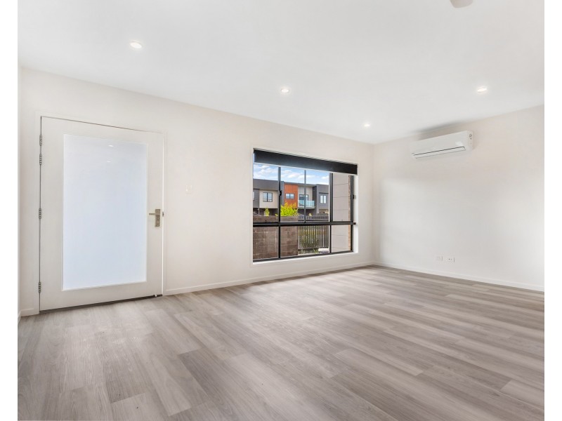 8 Jubilant Way, Palmview QLD 4553