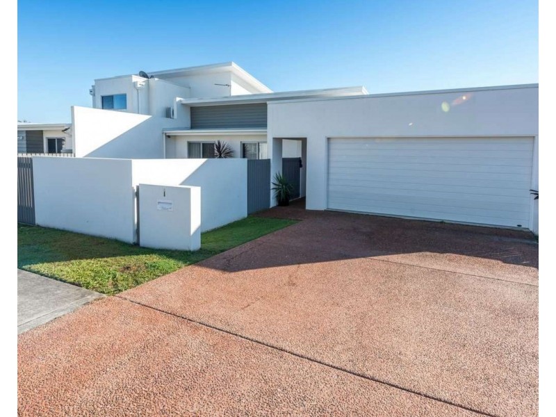 1 Flindersia Place, Mountain Creek QLD 4557