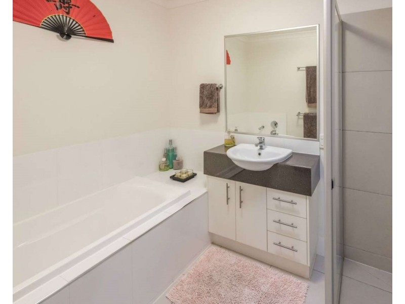 1 Flindersia Place, Mountain Creek QLD 4557