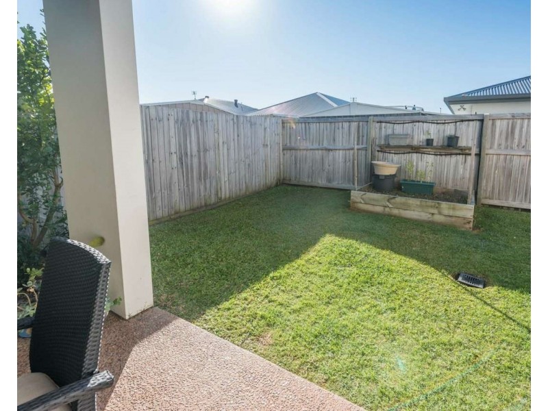 1 Flindersia Place, Mountain Creek QLD 4557