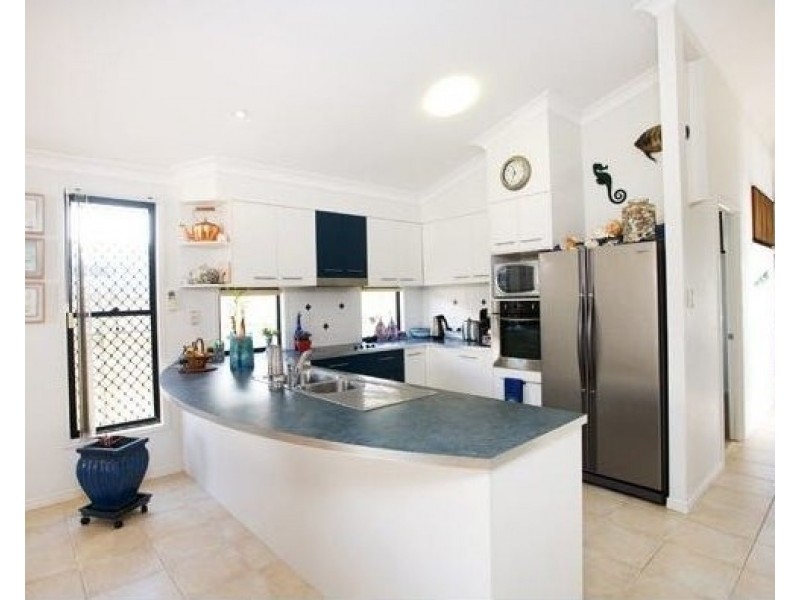 4 Abaco Street, Parrearra QLD 4575