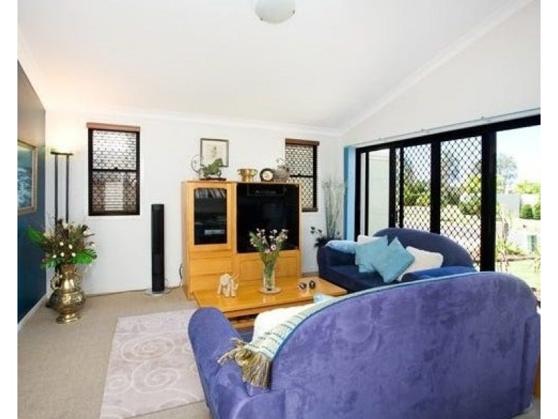 4 Abaco Street, Parrearra QLD 4575