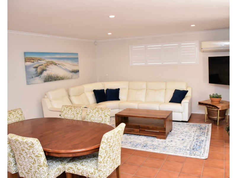 2/15 Radiata Drive, Maroochydore QLD 4558