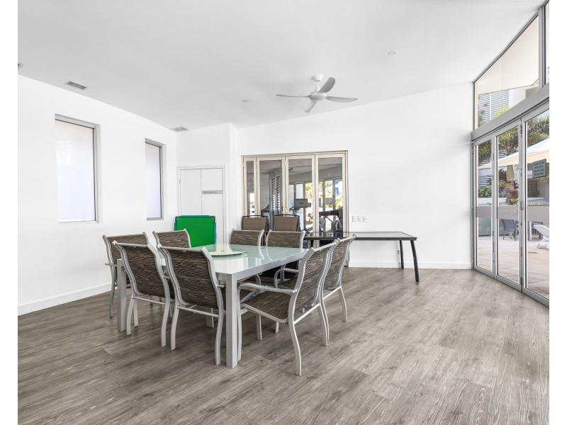 unit 204/13 Nicklin Way, Minyama QLD 4575