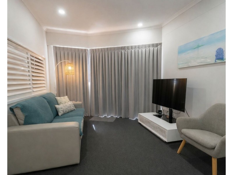 30/136-138 Alexandra Parade, Alexandra Headland QLD 4572