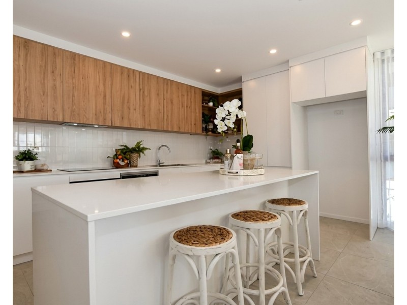 212/11 Waterside Retreat, Birtinya QLD 4575