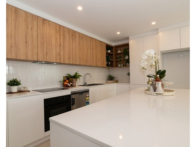 212/11 Waterside Retreat, Birtinya QLD 4575