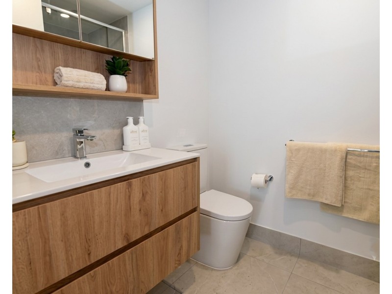 212/11 Waterside Retreat, Birtinya QLD 4575