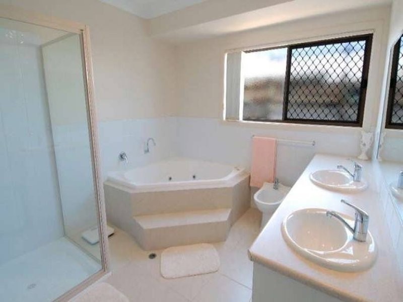 21 Greygum Drive, Little Mountain QLD 4551