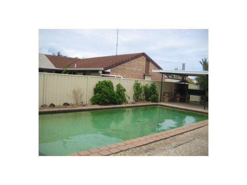 11 Wandoo, Minyama QLD 4575