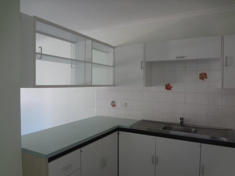 1/10 Latona Avenue, Caloundra QLD 4551