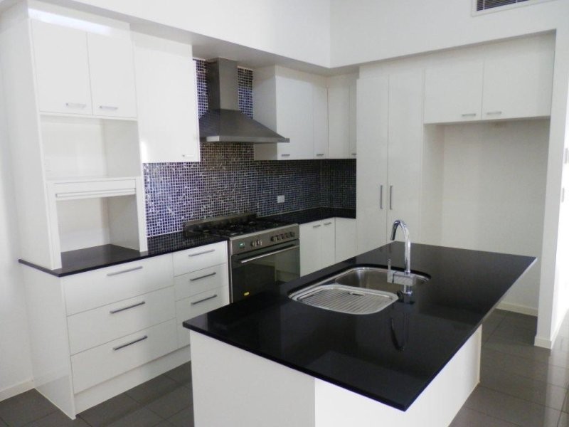 28 Robur Crescent, Mountain Creek QLD 4557