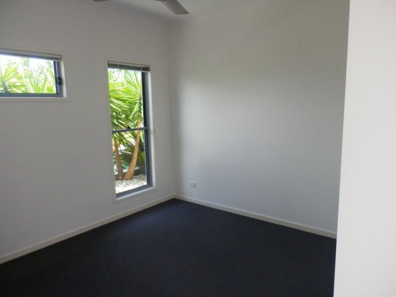 28 Robur Crescent, Mountain Creek QLD 4557