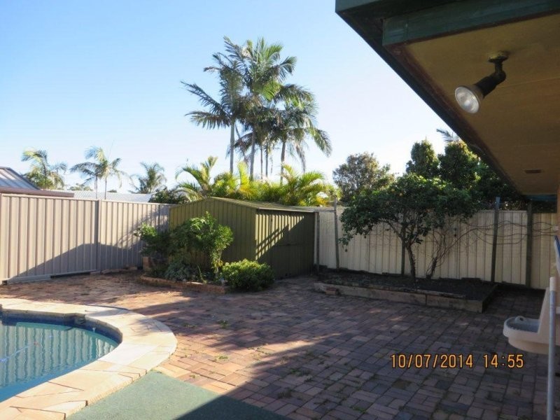 33 Peacock Crescent, Bokarina QLD 4575