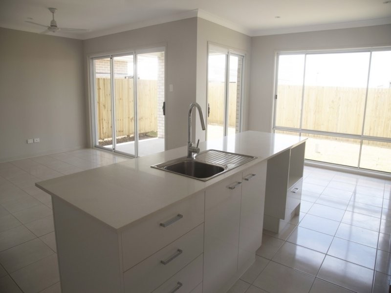 8 Auburn Street, Caloundra West QLD 4551