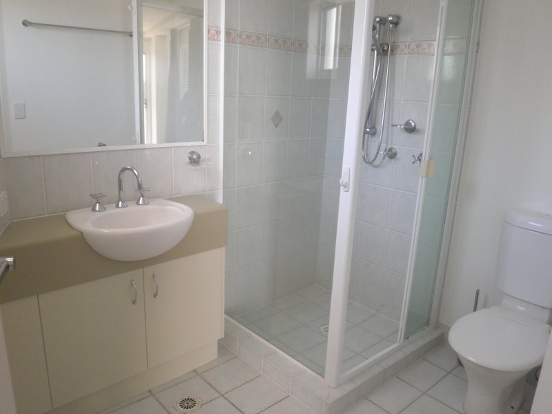 8/5 Hume Parade, Currimundi QLD 4551