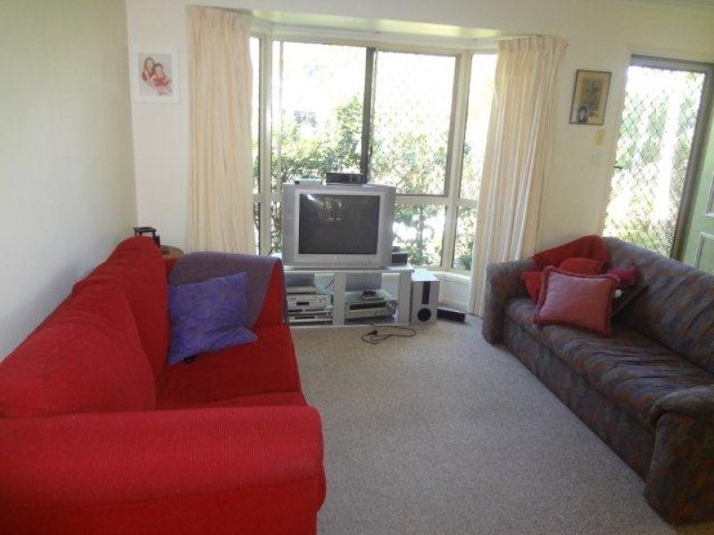 16 Moreton Bay Drive, Little Mountain QLD 4551