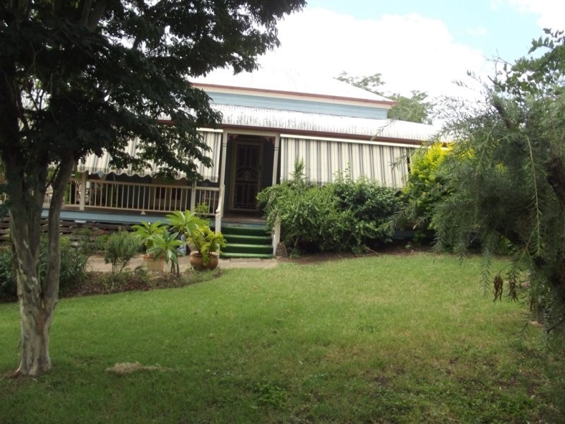 349 Transmitter Rd, Charlestown QLD 4608