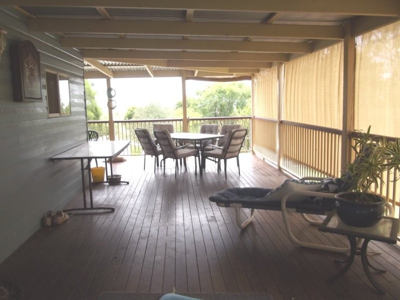 349 Transmitter Rd, Charlestown QLD 4608