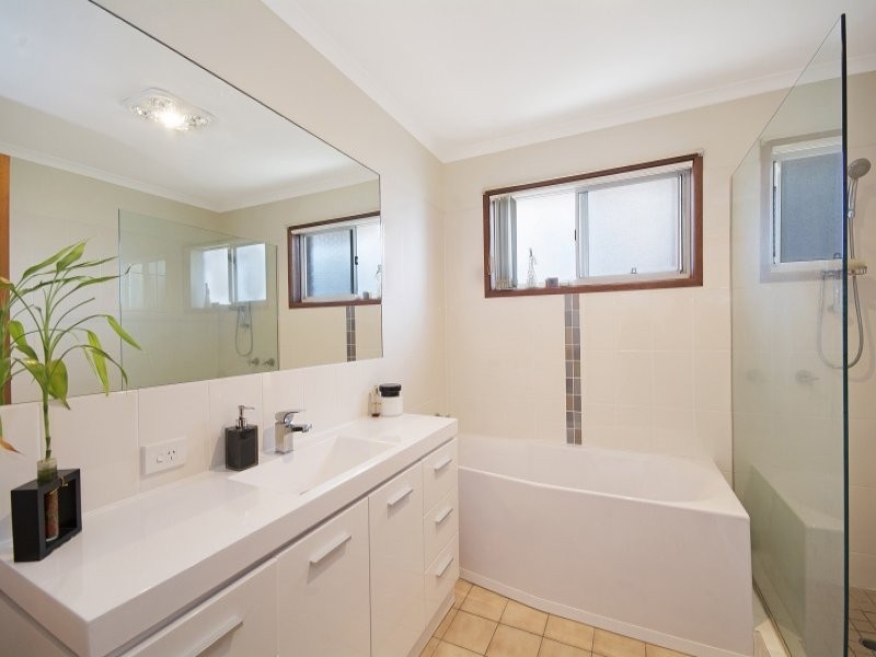 11 Queen Street, Moffat Beach QLD 4551