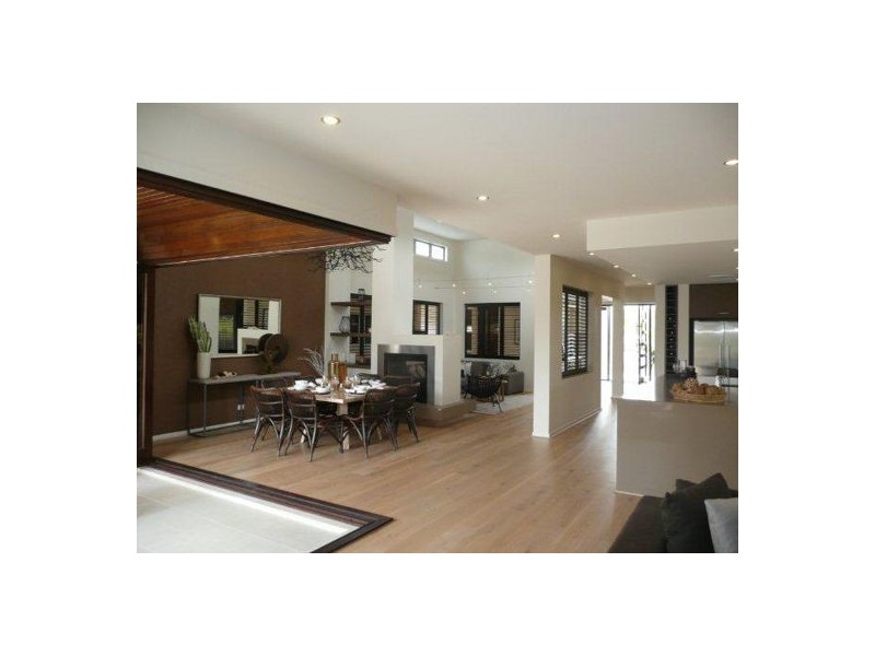 4 Feather Crt, Wurtulla QLD 4575