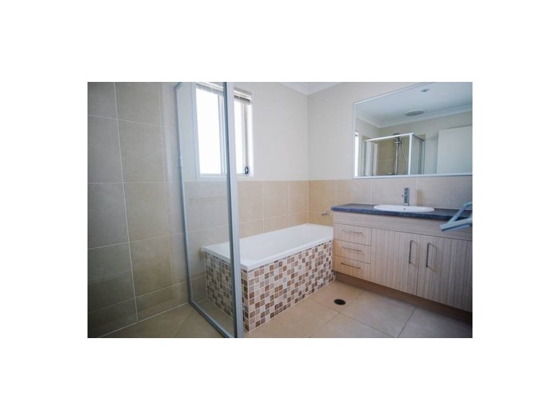 3 Promontory St, Birtinya QLD 4575