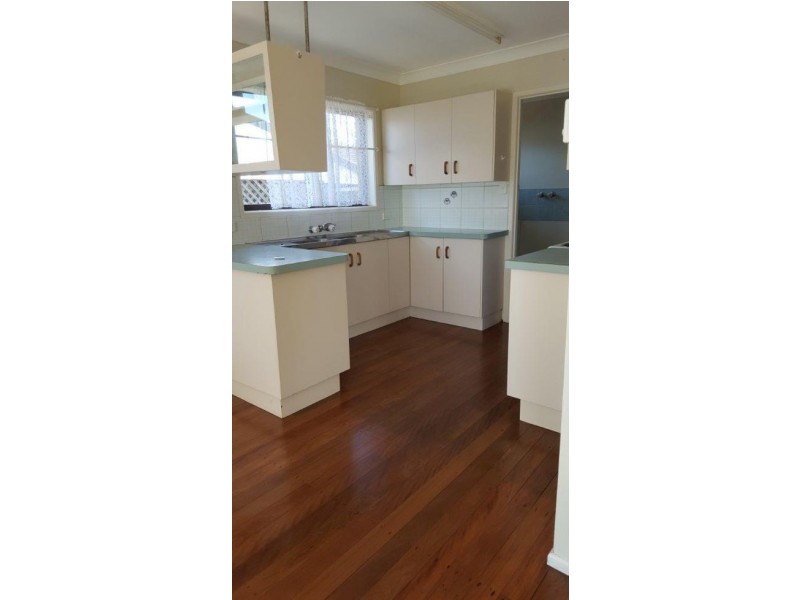 42 Theresa St, Golden Beach QLD 4551