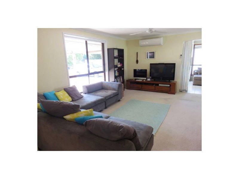 1 Bosun ST, Wurtulla QLD 4575