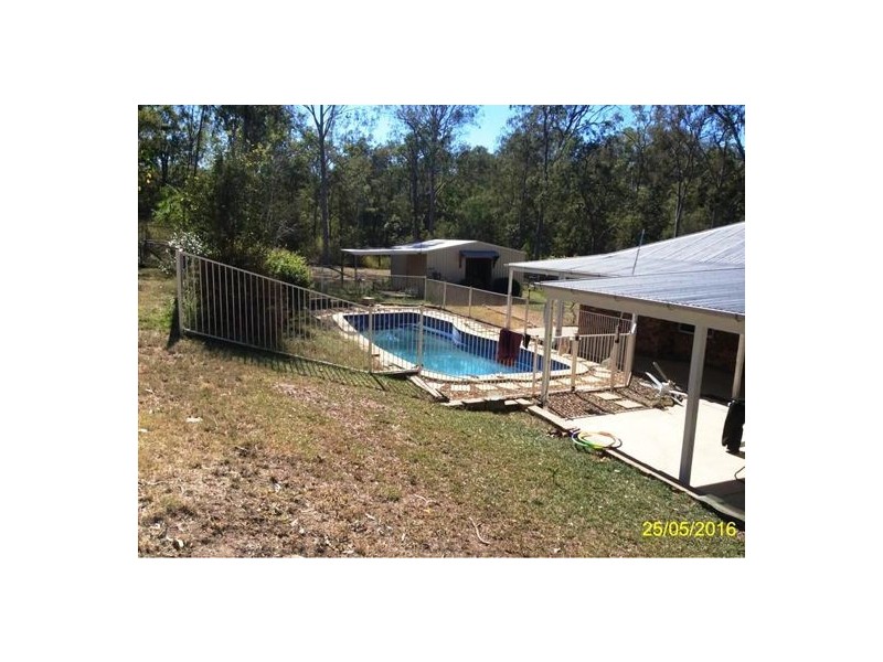 219 Clifton Drive, North Maclean QLD 4280