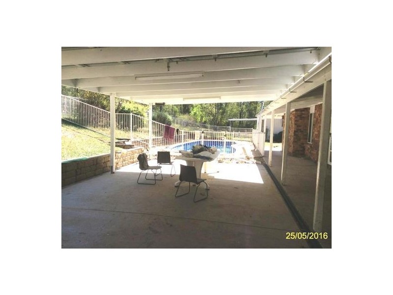 219 Clifton Drive, North Maclean QLD 4280