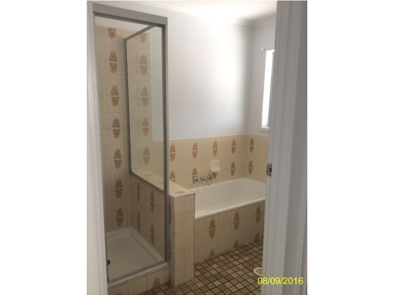 20 Montrose Avenue, Bethania QLD 4205