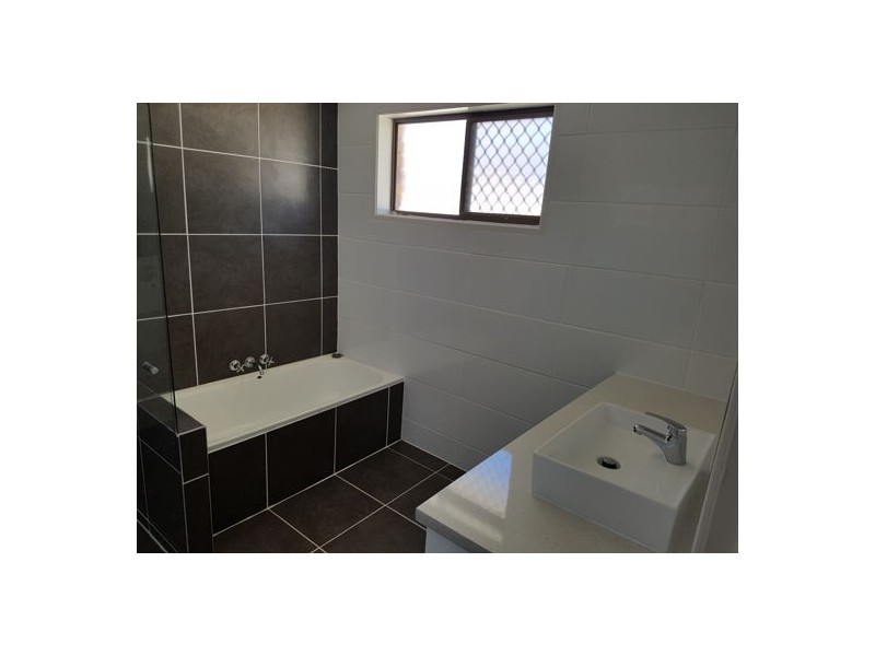 28 Currong St, Minyama QLD 4575