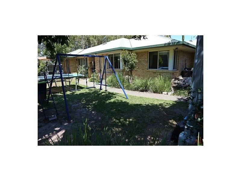 28 Lakeshore Drive, Little Mountain QLD 4551