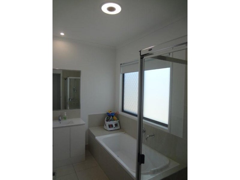 14 Riverstone Crescent, Little Mountain QLD 4551