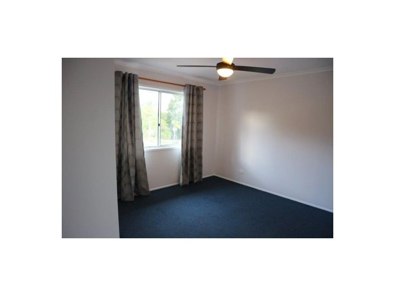 8 Grace Street, Beachmere QLD 4510