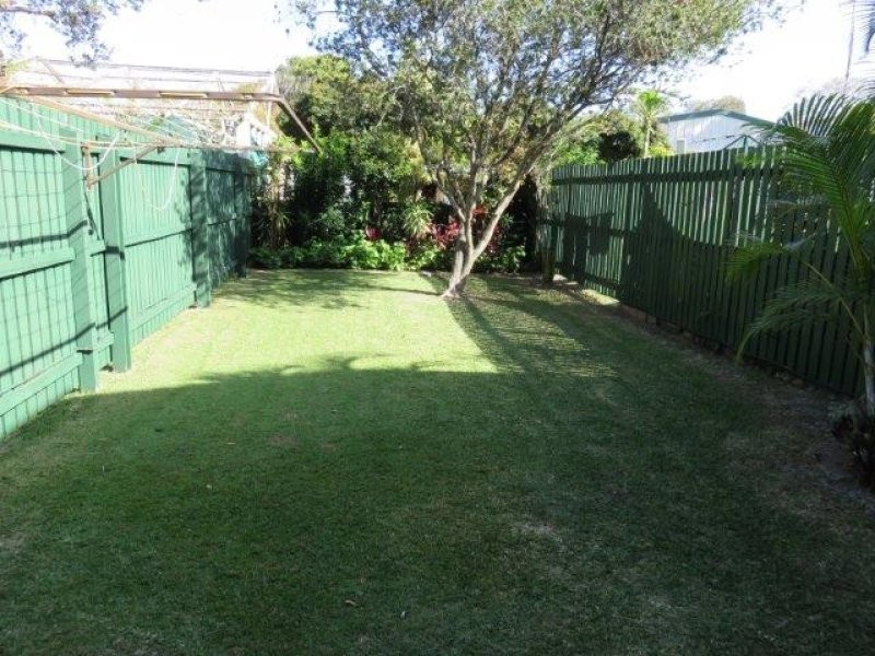 2/18 Watson Street, Currimundi QLD 4551