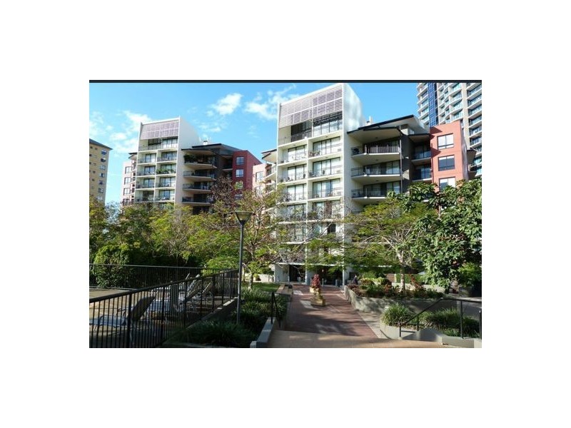 15 Goodwin Street, Kangaroo Point QLD 4169