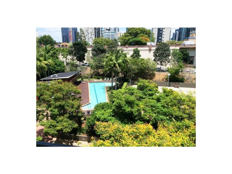 15 Goodwin Street, Kangaroo Point QLD 4169