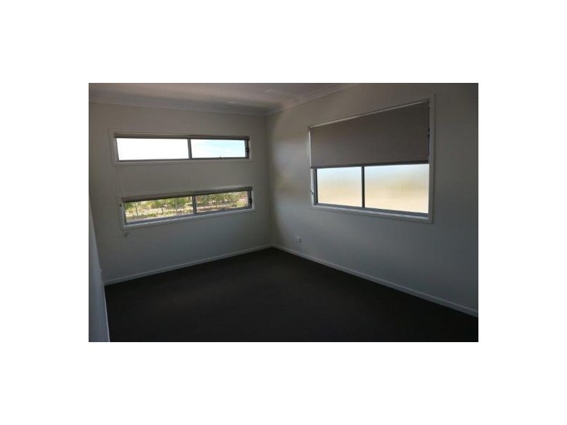 16 Espirit cres, Birtinya QLD 4575